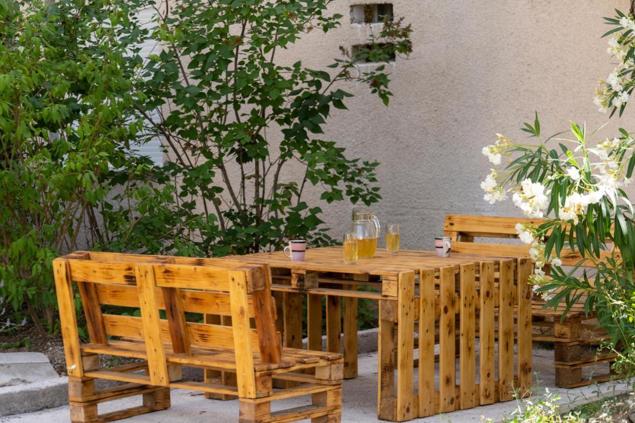 Apartman Curcic Книн Экстерьер фото